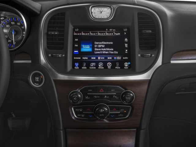 2017 Chrysler 300C Platinum