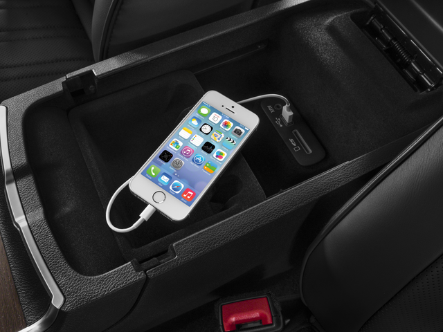 2017 Chrysler 300C Platinum