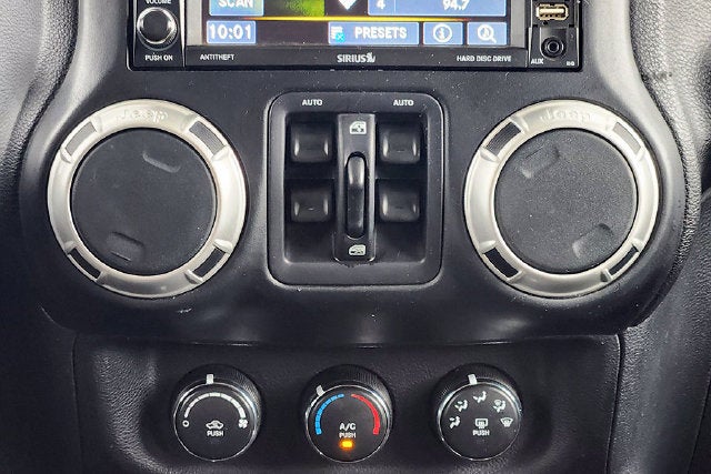 2016 Jeep Wrangler Unlimited Unlimited Sahara