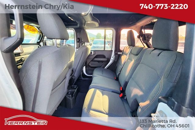 2024 Jeep Wrangler 4-Door Sahara 4x4