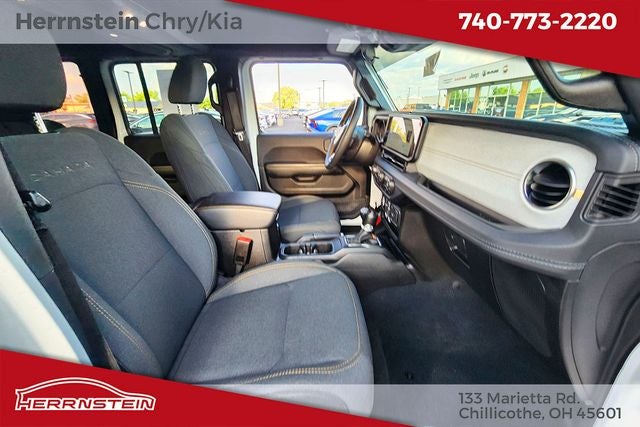 2024 Jeep Wrangler 4-Door Sahara 4x4