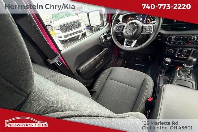 2024 Jeep Wrangler 4-Door Sahara 4x4