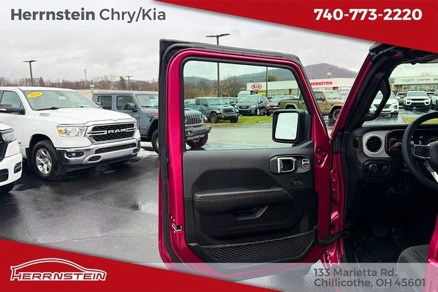 2024 Jeep Wrangler 4-Door Sahara 4x4