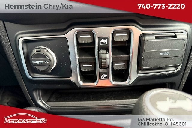 2024 Jeep Wrangler 4-Door Sahara 4x4