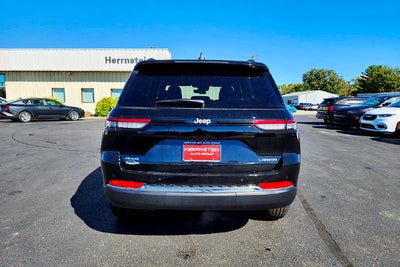 2027 Jeep Grand Cherokee Laredo
