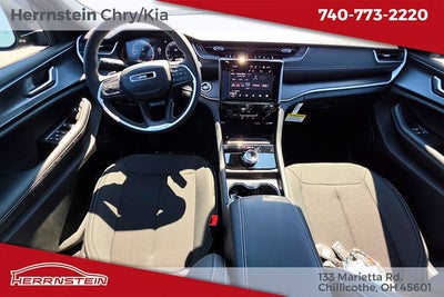 2026 Jeep Grand Cherokee GRAND CHEROKEE LAREDO X 4X4