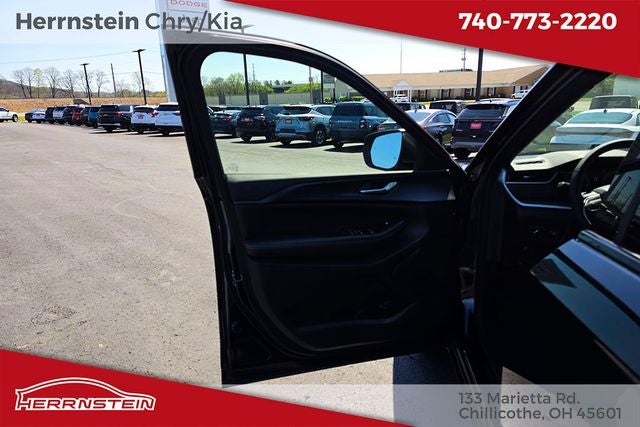 2026 Jeep Grand Cherokee GRAND CHEROKEE LAREDO X 4X4