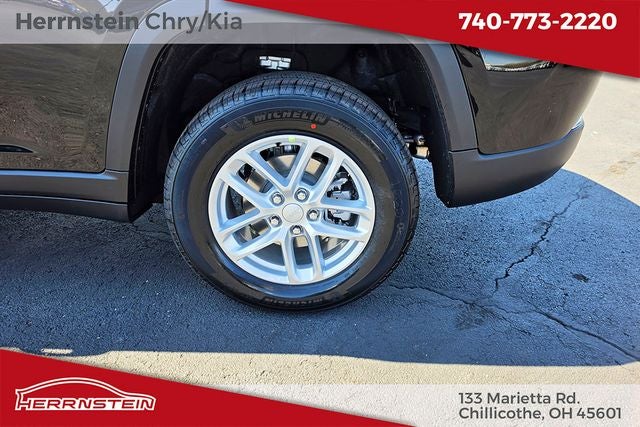 2026 Jeep Grand Cherokee GRAND CHEROKEE LAREDO X 4X4