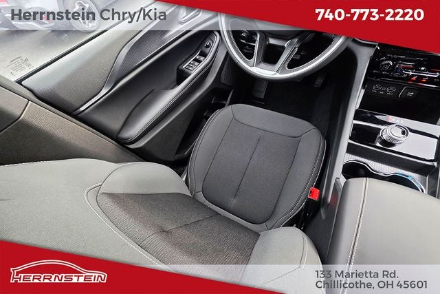 2026 Jeep Grand Cherokee GRAND CHEROKEE LAREDO 4X4