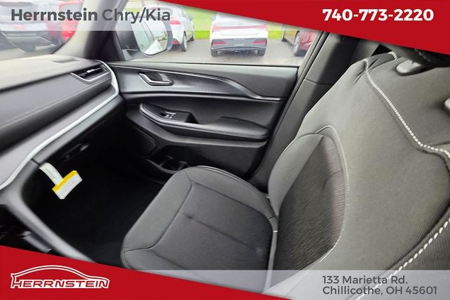 2026 Jeep Grand Cherokee GRAND CHEROKEE LAREDO 4X4