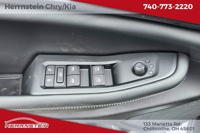 2026 Jeep Grand Cherokee GRAND CHEROKEE LAREDO 4X4