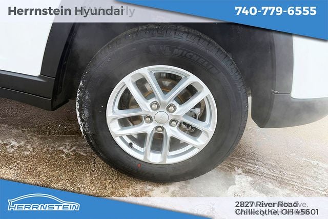 2025 Jeep Grand Cherokee Laredo X 4x4