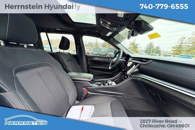 2025 Jeep Grand Cherokee Laredo X 4x4