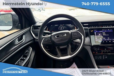 2025 Jeep Grand Cherokee Laredo X 4x4