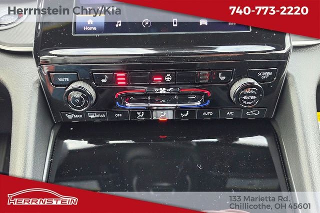 2026 Jeep Grand Cherokee GRAND CHEROKEE LAREDO X 4X4