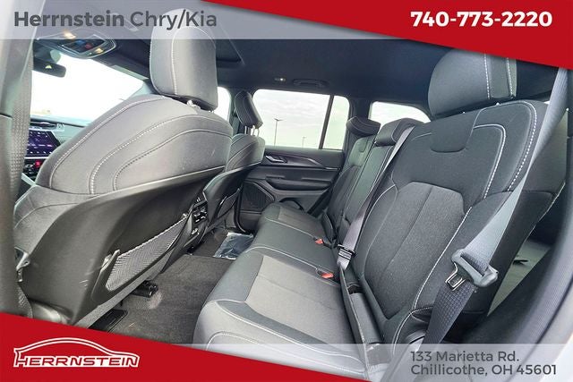 2026 Jeep Grand Cherokee GRAND CHEROKEE LAREDO X 4X4