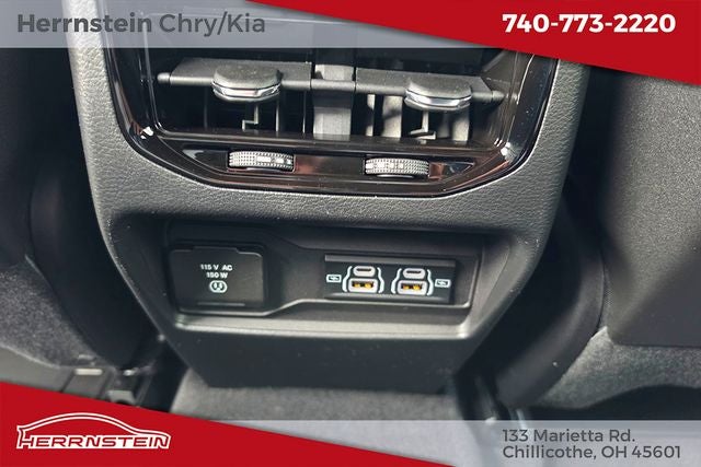 2026 Jeep Grand Cherokee GRAND CHEROKEE LAREDO X 4X4