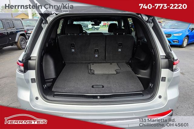 2026 Jeep Grand Cherokee GRAND CHEROKEE LAREDO X 4X4