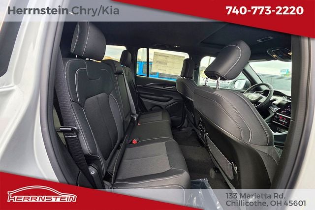 2026 Jeep Grand Cherokee GRAND CHEROKEE LAREDO X 4X4