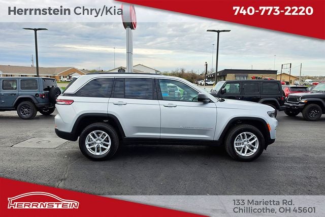 2026 Jeep Grand Cherokee GRAND CHEROKEE LAREDO X 4X4