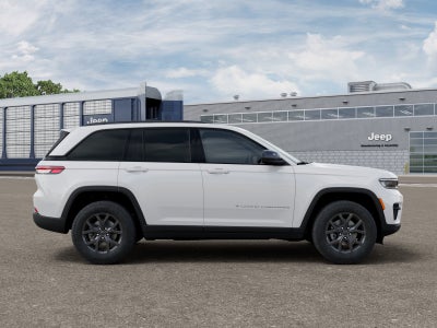 2027 Jeep Grand Cherokee Laredo