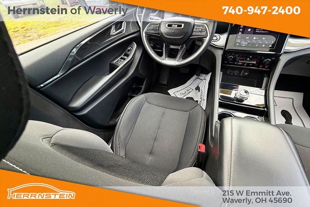 2023 Jeep Grand Cherokee Laredo