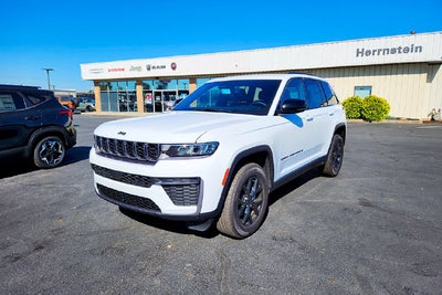 2026 Jeep Grand Cherokee Altitude