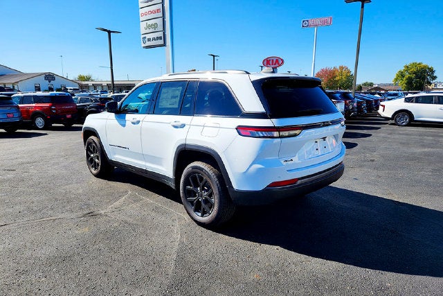 2026 Jeep Grand Cherokee Altitude