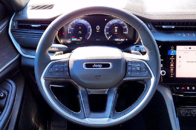2026 Jeep Grand Cherokee Altitude