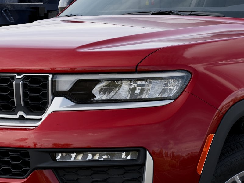 2027 Jeep Grand Cherokee Base