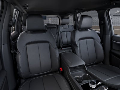 2027 Jeep Grand Cherokee Base
