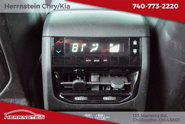 2023 Jeep Grand Cherokee L Laredo 4x4