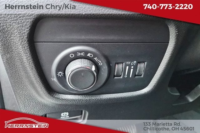 2023 Jeep Grand Cherokee L Laredo 4x4