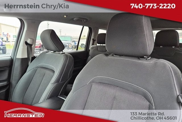 2023 Jeep Grand Cherokee L Laredo 4x4