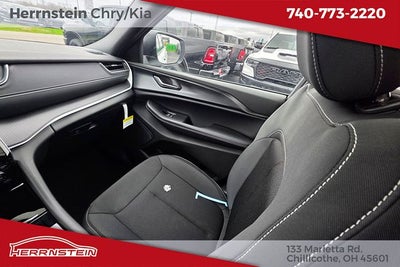 2026 Jeep Grand Cherokee GRAND CHEROKEE L LAREDO X 4X4