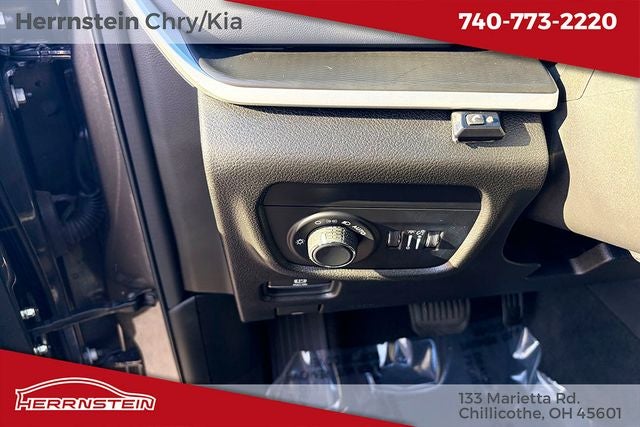 2023 Jeep Grand Cherokee L Altitude 4x4