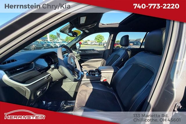 2023 Jeep Grand Cherokee L Altitude 4x4