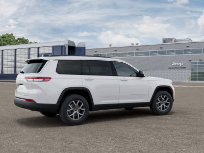 2027 Jeep Grand Cherokee Laredo