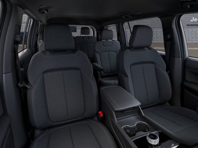 2027 Jeep Grand Cherokee Laredo