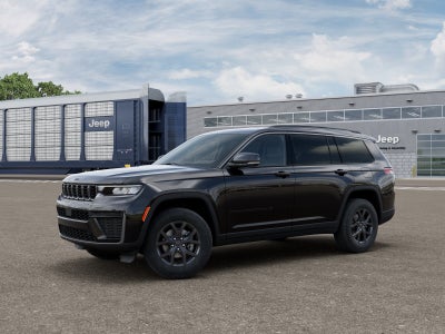 2027 Jeep Grand Cherokee Laredo
