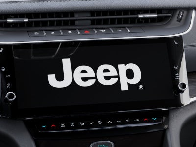 2027 Jeep Grand Cherokee Laredo