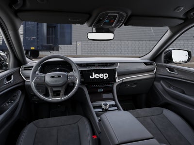 2027 Jeep Grand Cherokee Laredo