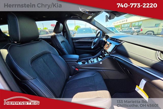 2026 Jeep Grand Cherokee GRAND CHEROKEE L LAREDO ALTITUDE 4X4