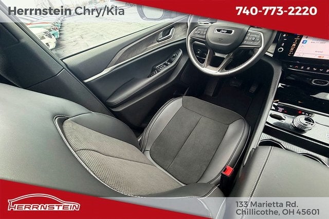 2026 Jeep Grand Cherokee GRAND CHEROKEE L LAREDO ALTITUDE 4X4