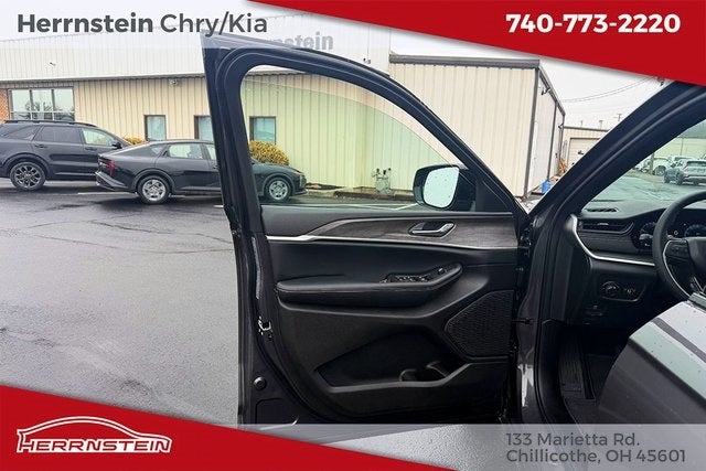 2026 Jeep Grand Cherokee GRAND CHEROKEE L LAREDO ALTITUDE 4X4