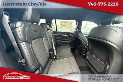 2026 Jeep Grand Cherokee GRAND CHEROKEE L LAREDO ALTITUDE 4X4