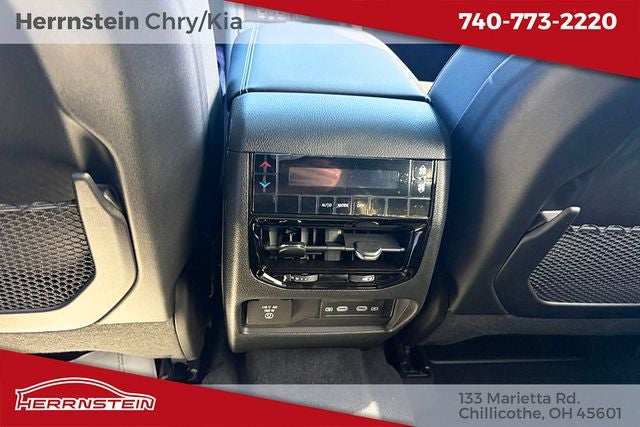 2026 Jeep Grand Cherokee GRAND CHEROKEE L LAREDO ALTITUDE 4X4