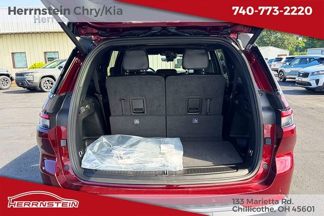 2026 Jeep Grand Cherokee GRAND CHEROKEE L LAREDO ALTITUDE 4X4