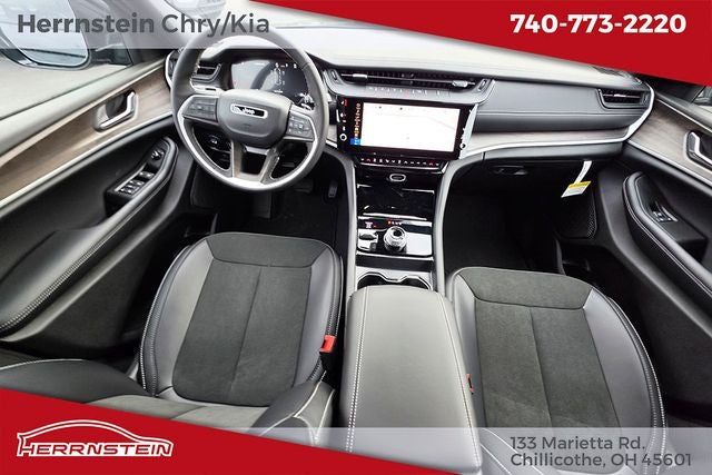 2026 Jeep Grand Cherokee GRAND CHEROKEE L LAREDO ALTITUDE 4X4