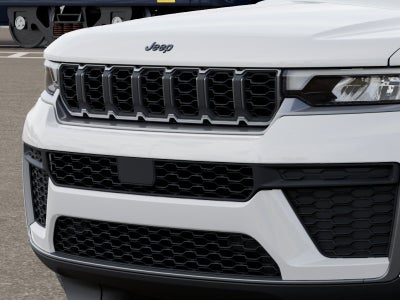 2027 Jeep Grand Cherokee Laredo